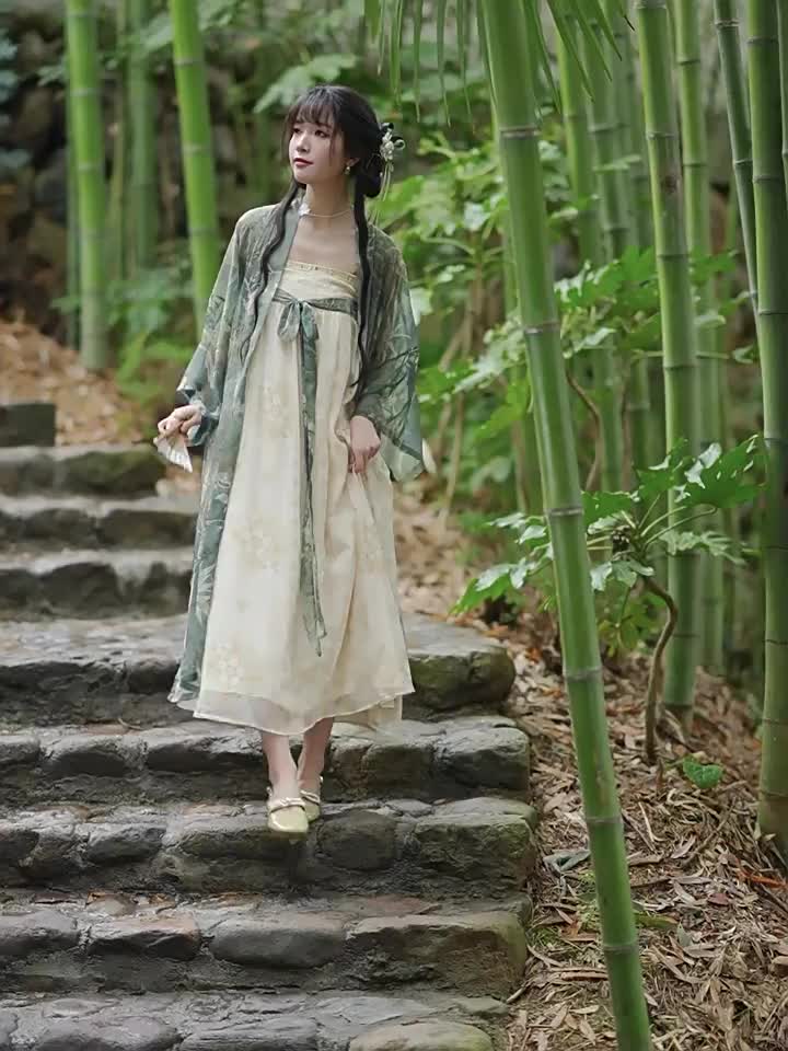 十三余小豆蔻儿[拂翠]夏日日常绿色印花对襟外套连衣裙汉元素套装
